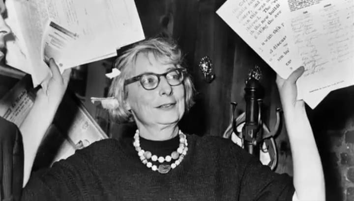 대체 텍스트 (ALT) Jane Jacobs speaking during an urban planning and community activism movement